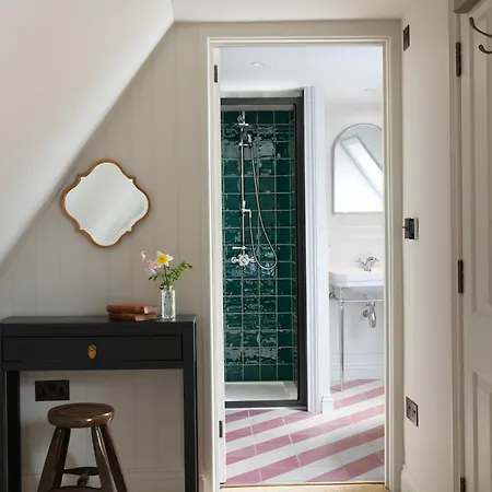 The Penn (adults Only)