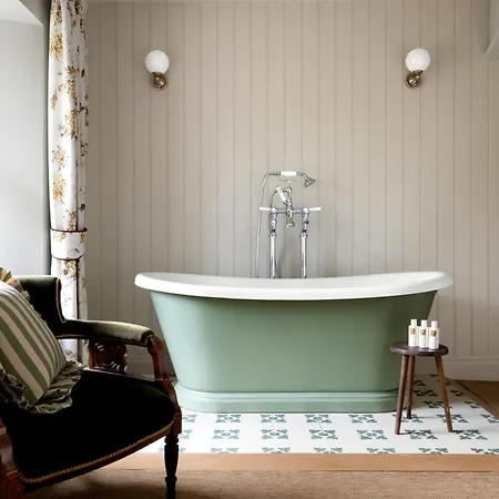 Rockside - Adults Only 4* Windermere